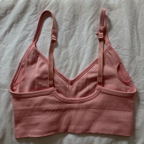Lululemon sports bra - Picture 2 of 4